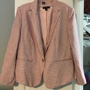 Pink houndstooth suit jacket